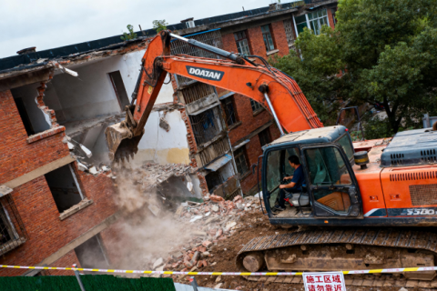 我的老家房屋即将动迁，可以允许我也享受动迁补偿